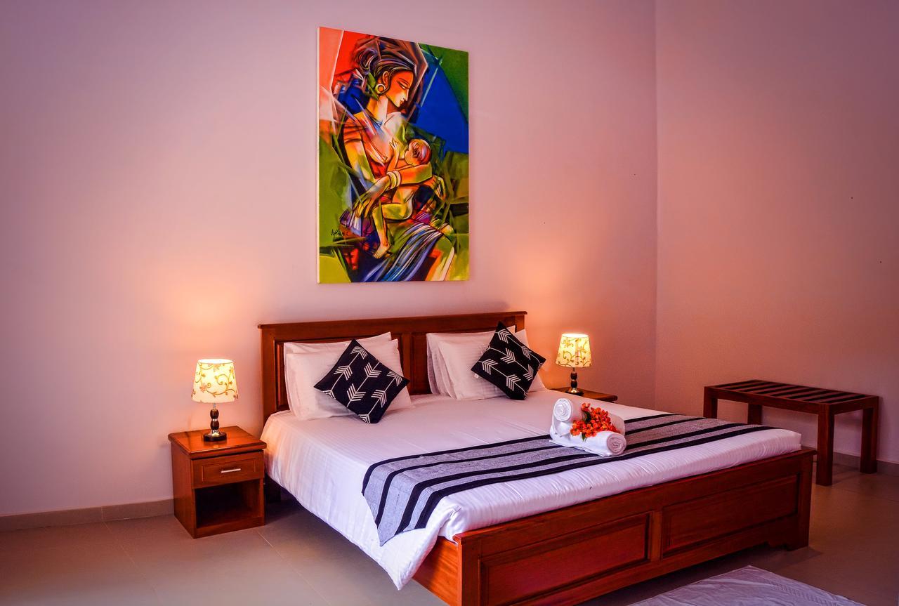 The Grand Hills Hotell Kandy Exteriör bild