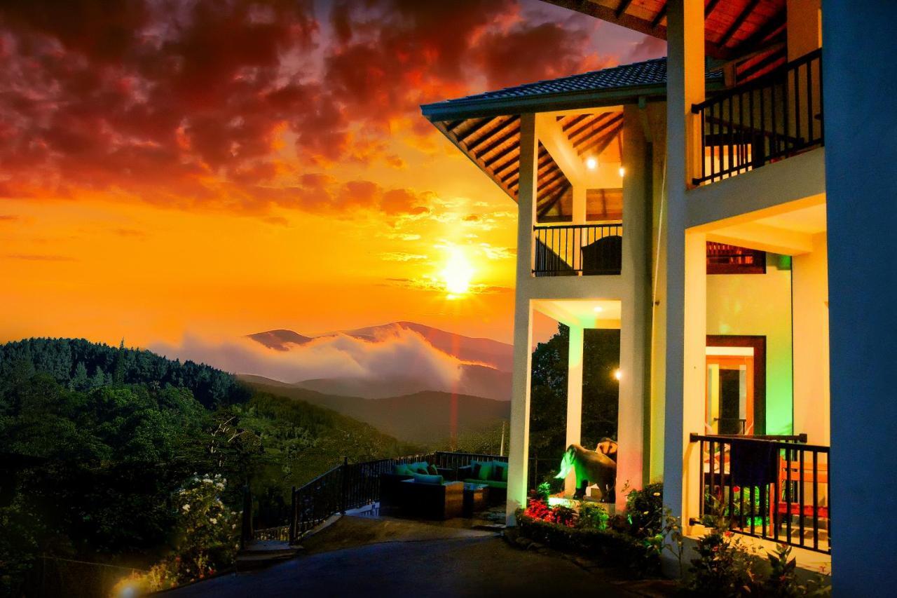 The Grand Hills Hotell Kandy Exteriör bild