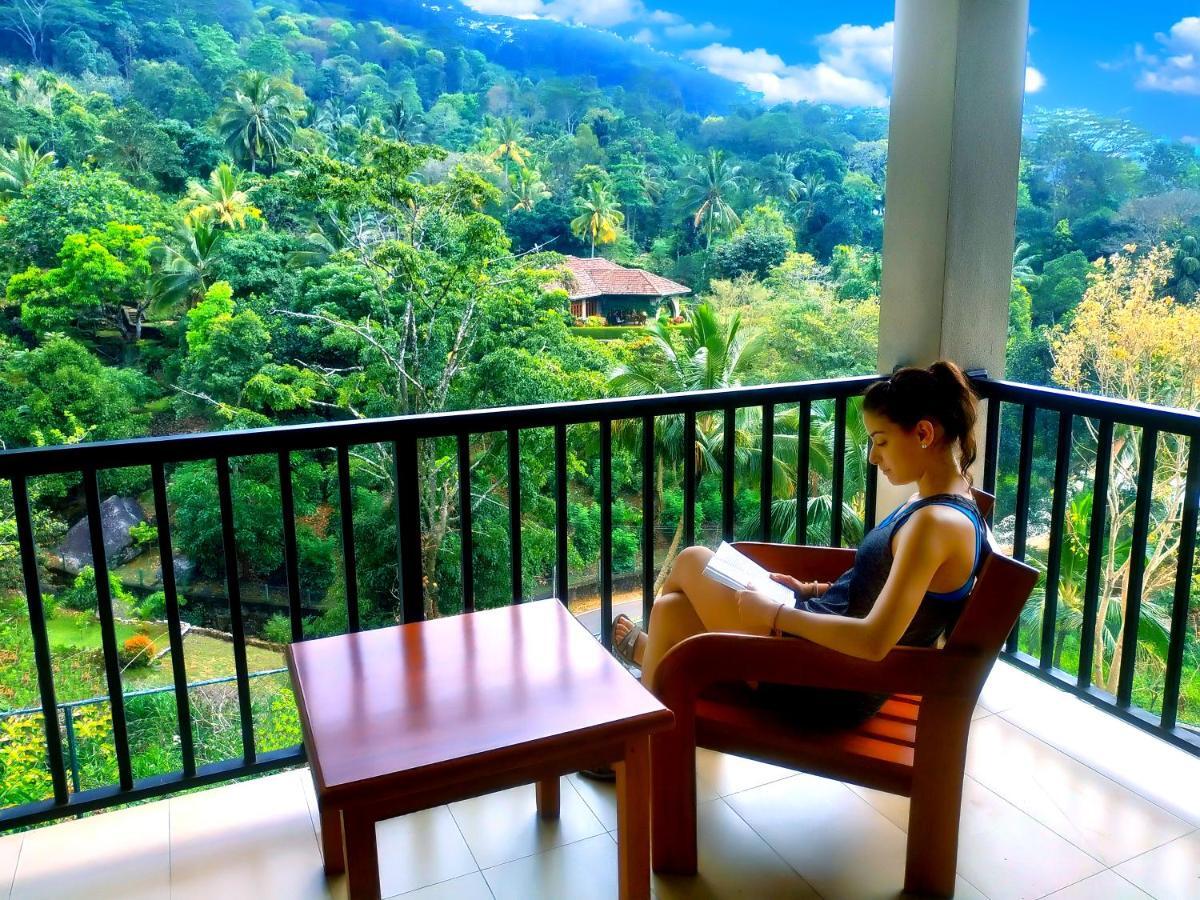 The Grand Hills Hotell Kandy Exteriör bild